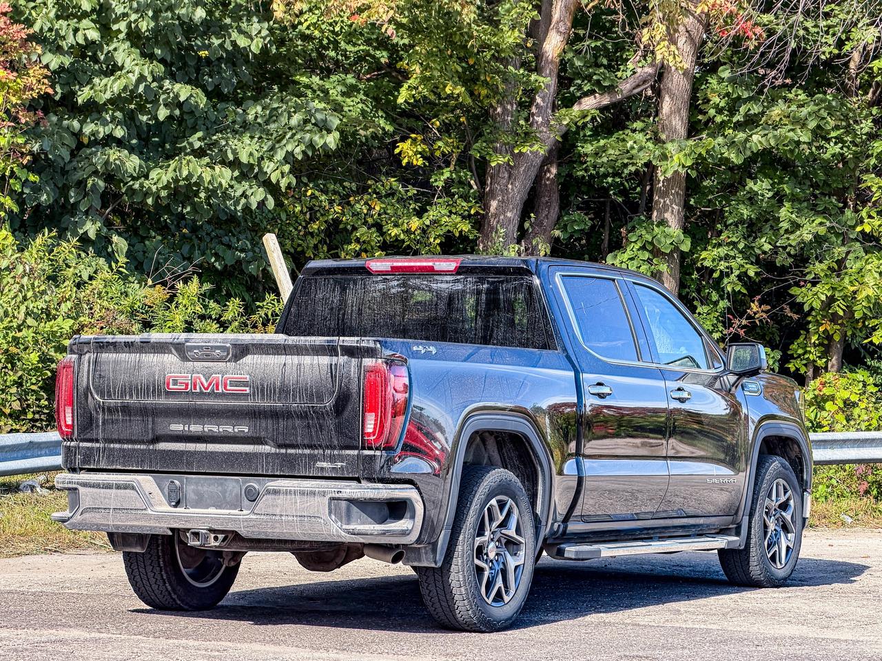 2025 GMC Sierra 1500 SLT Photo