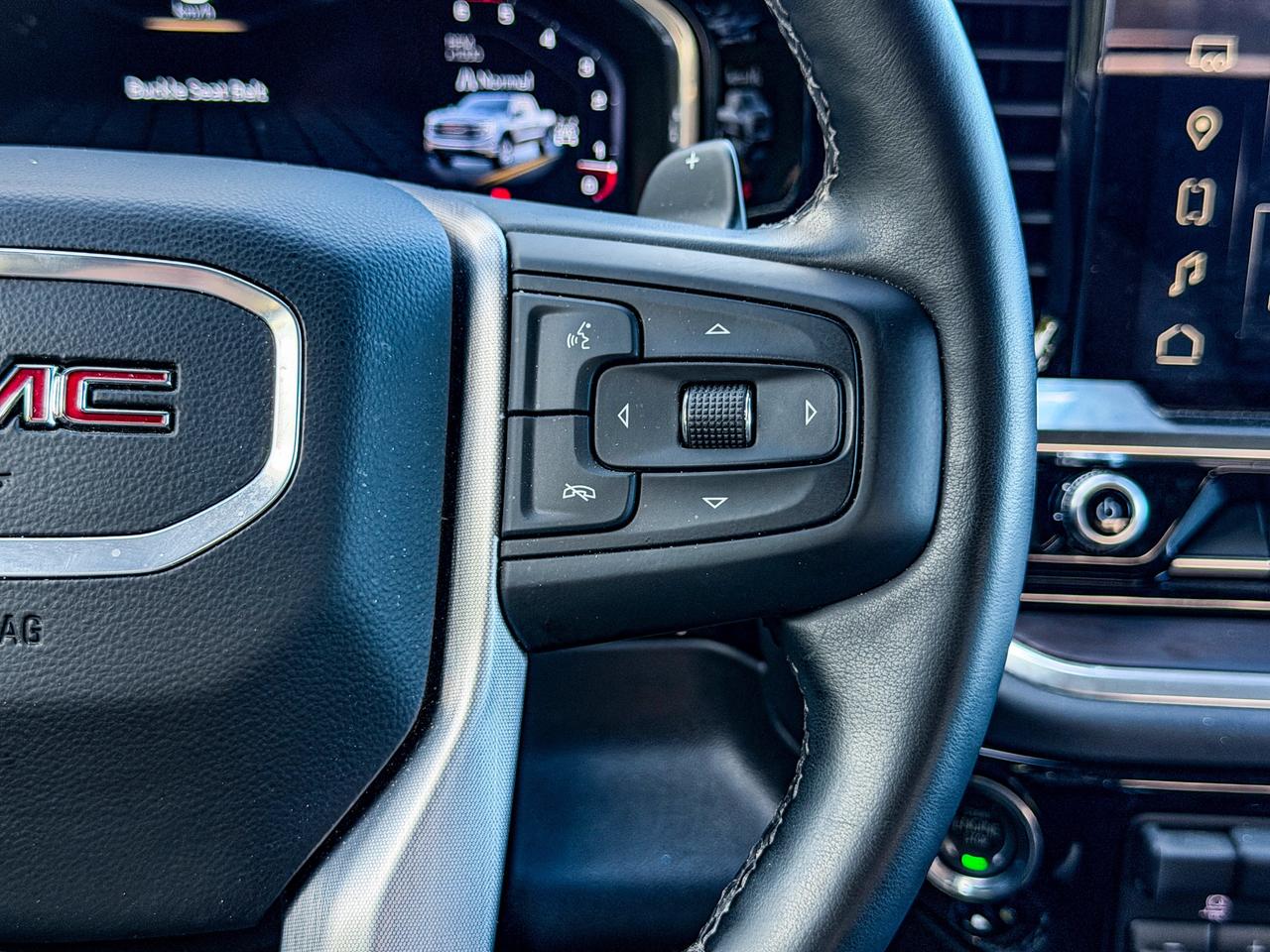 2025 GMC Sierra 1500 SLT Photo