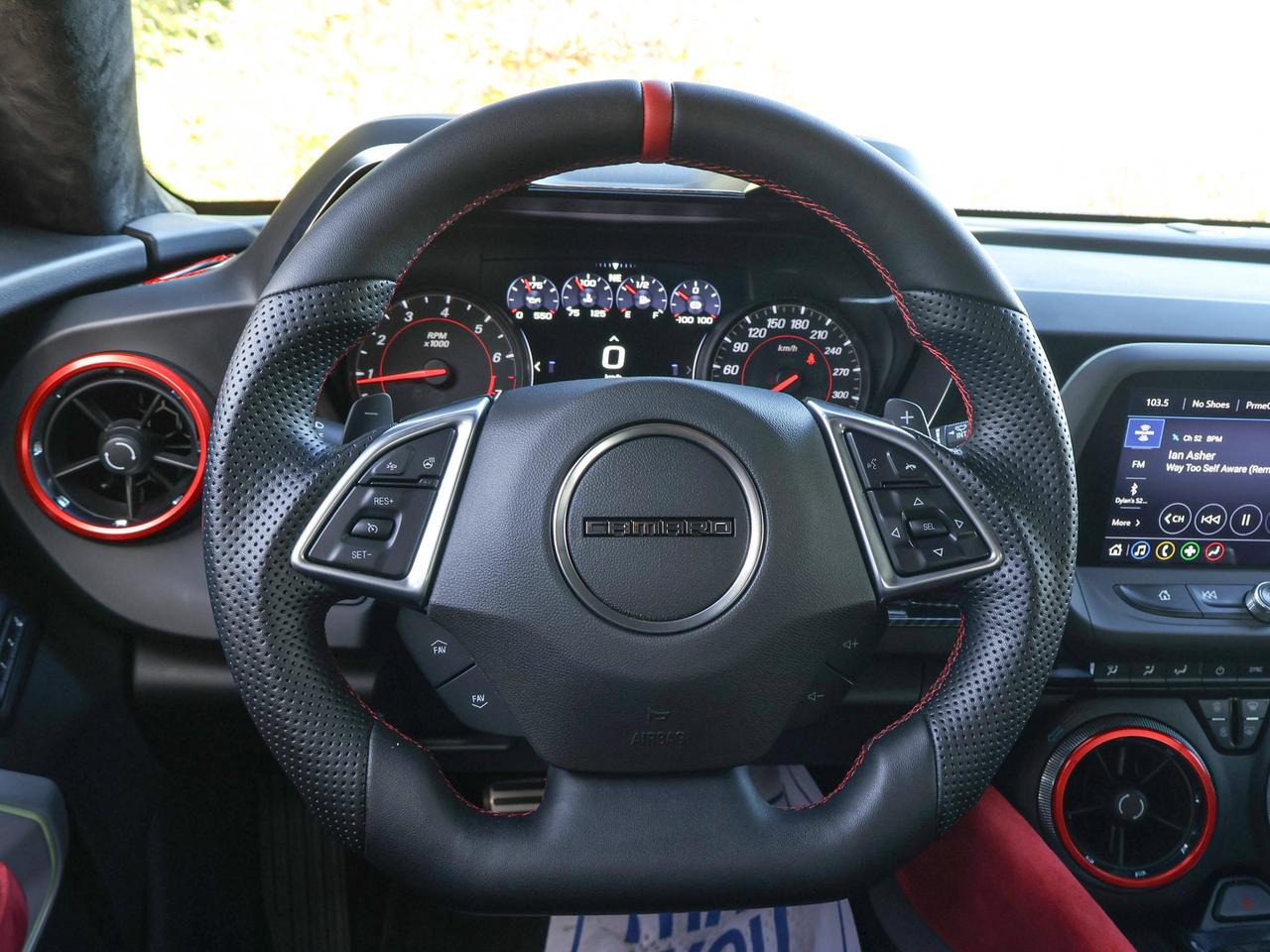 2021 Chevrolet Camaro ZL1 Photo