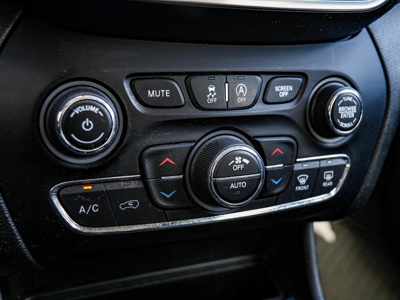 2021 Jeep Cherokee Trailhawk Elite Photo