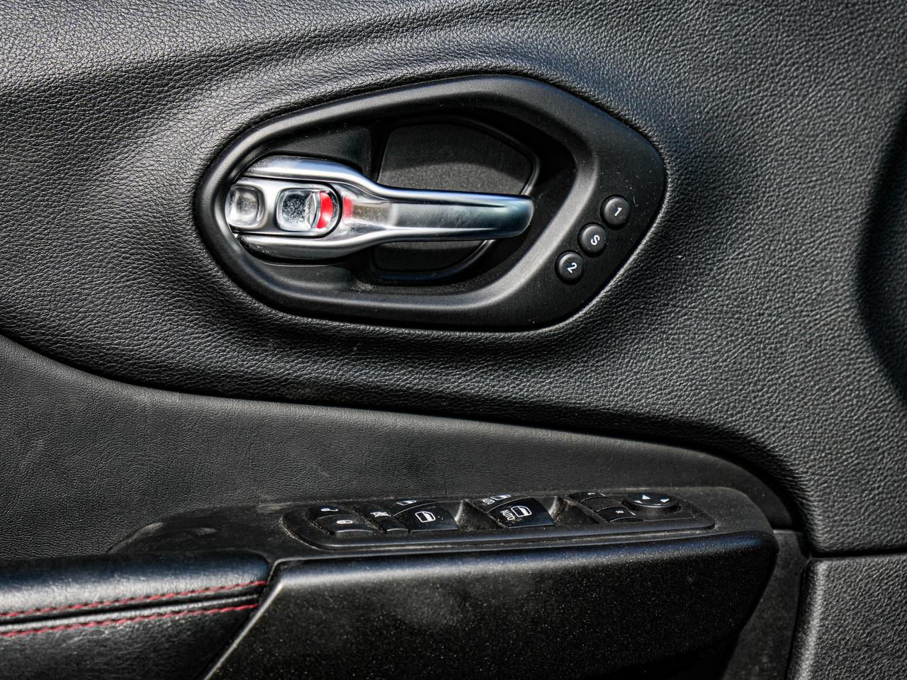 2021 Jeep Cherokee Trailhawk Elite Photo