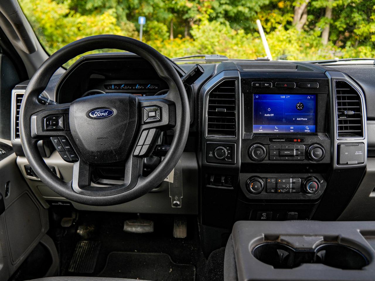 2020 Ford SUPER DUTY F-350 SRW XLT Photo