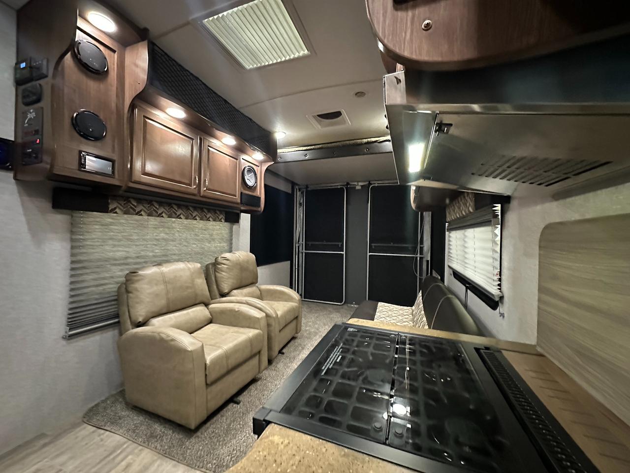 2023 Desert Fox 27FS 