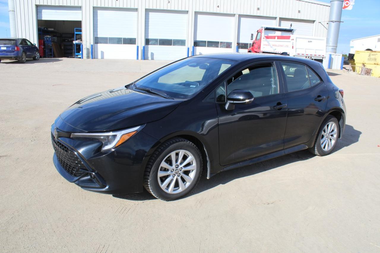 2025 Toyota Corolla SE w/Htd cloth, BUC - Photo #1