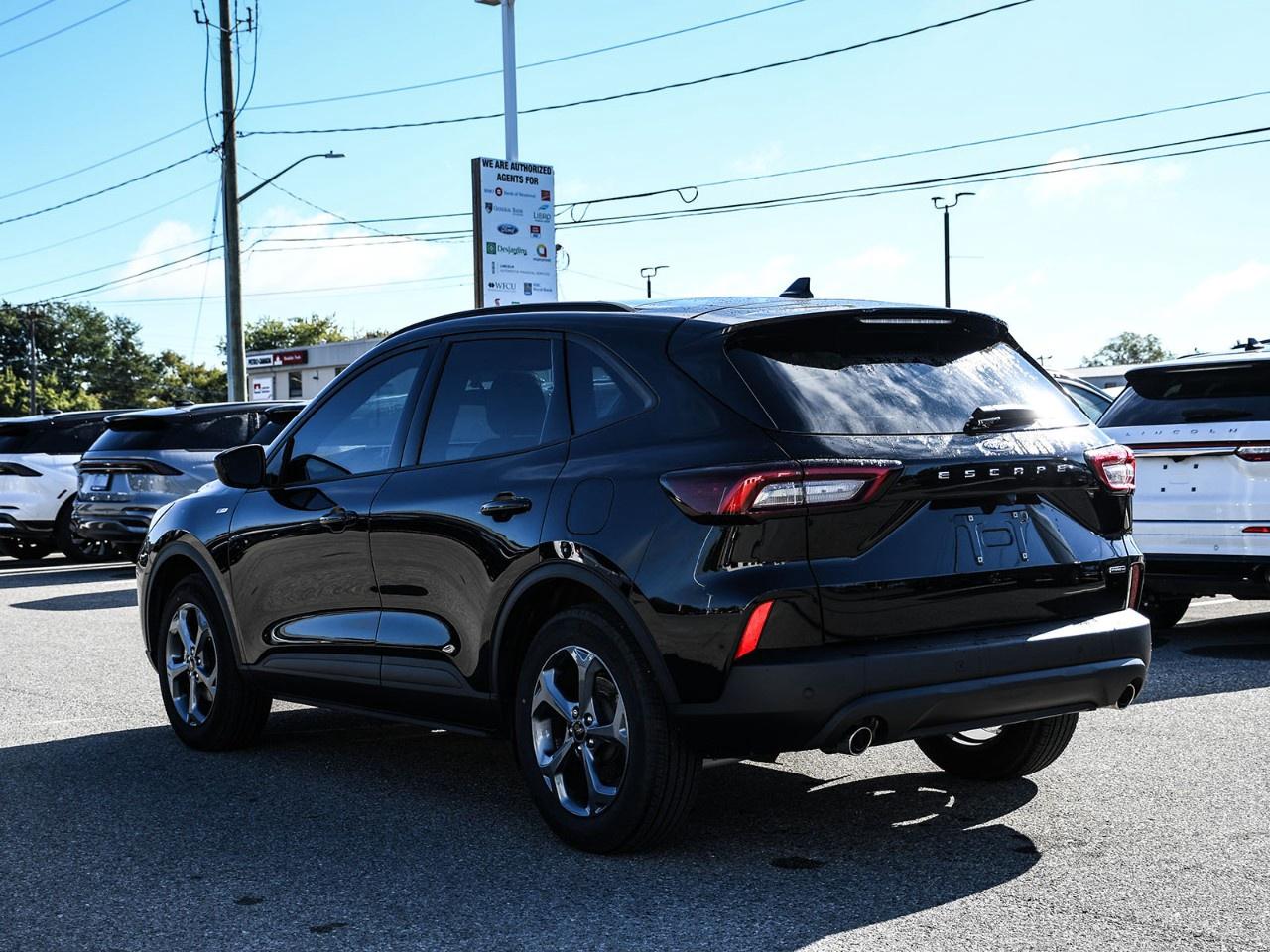 2025 Ford Escape ST-Line Select AWD Photo