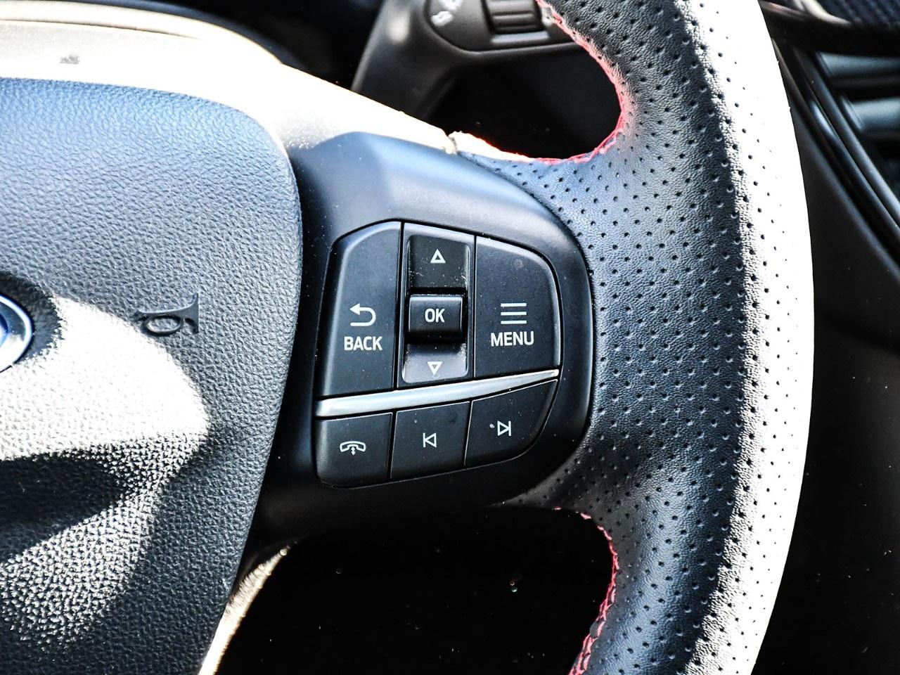 2025 Ford Escape ST-Line Select AWD Photo