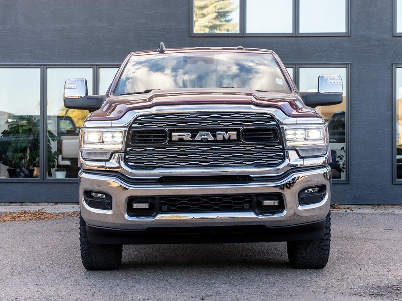 2023 RAM 2500 Limited 4x4 Crew Cab 6'4" Box Photo2
