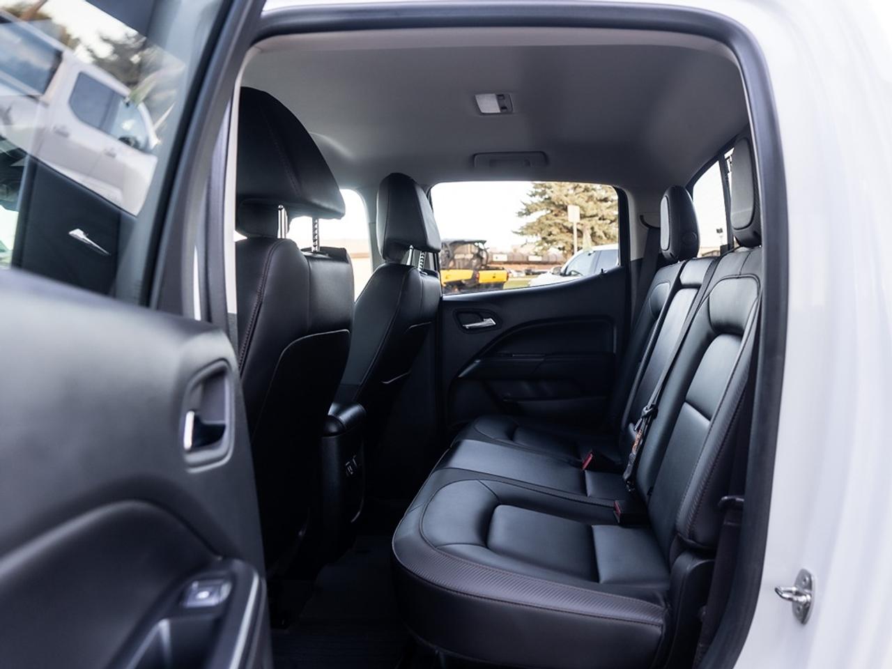 2022 GMC Canyon 4WD AT4 w/Leather Photo38
