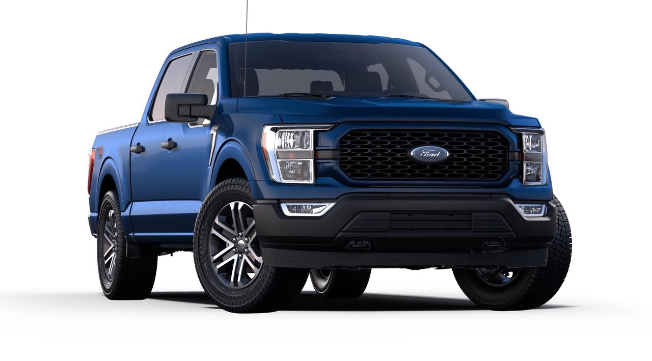 2023 Ford F-150 STX 4WD SuperCrew 5.5' Box Photo3