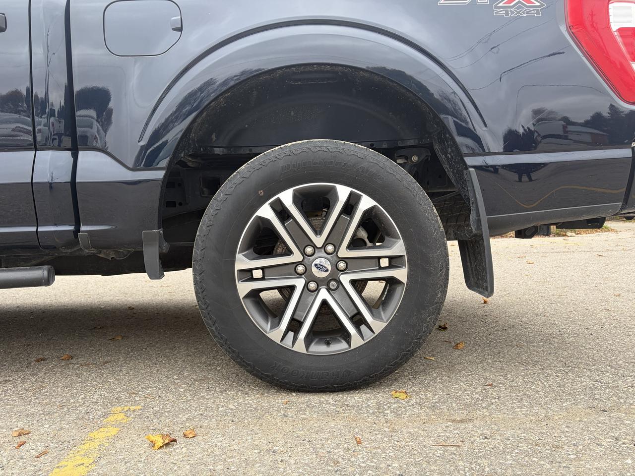 2023 Ford F-150 STX 4WD SuperCrew 5.5' Box Photo