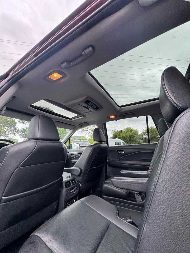 2016 Honda Pilot 4WD 4dr Touring Photo
