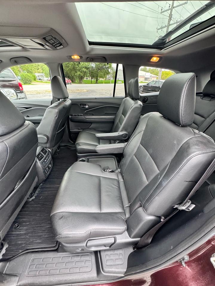 2016 Honda Pilot 4WD 4dr Touring Photo