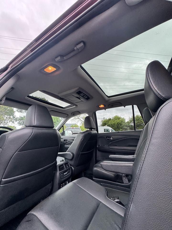2016 Honda Pilot 4WD 4dr Touring Photo