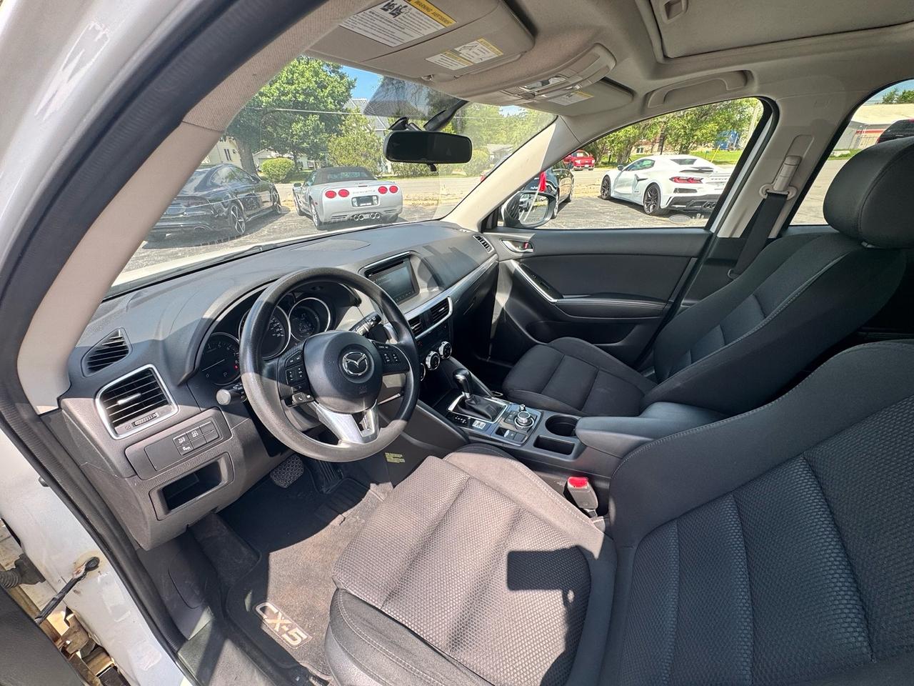 2016 Mazda CX-5 Touring AWD Photo