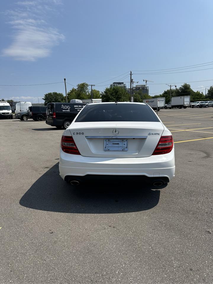 2014 Mercedes-Benz C-Class C 300 Photo