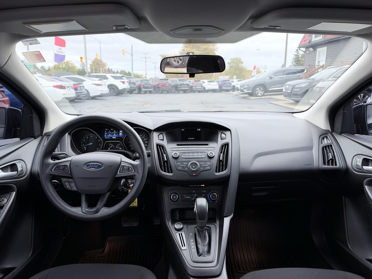 2017 Ford Focus 4DR SDN SE Photo