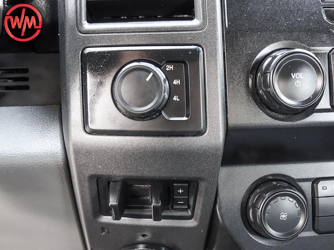 2020 Ford SUPER DUTY F-550 DRW XL*4X4*CREW CAB*DIESEL*BLUETOOTH*6 PASSENGER Photo