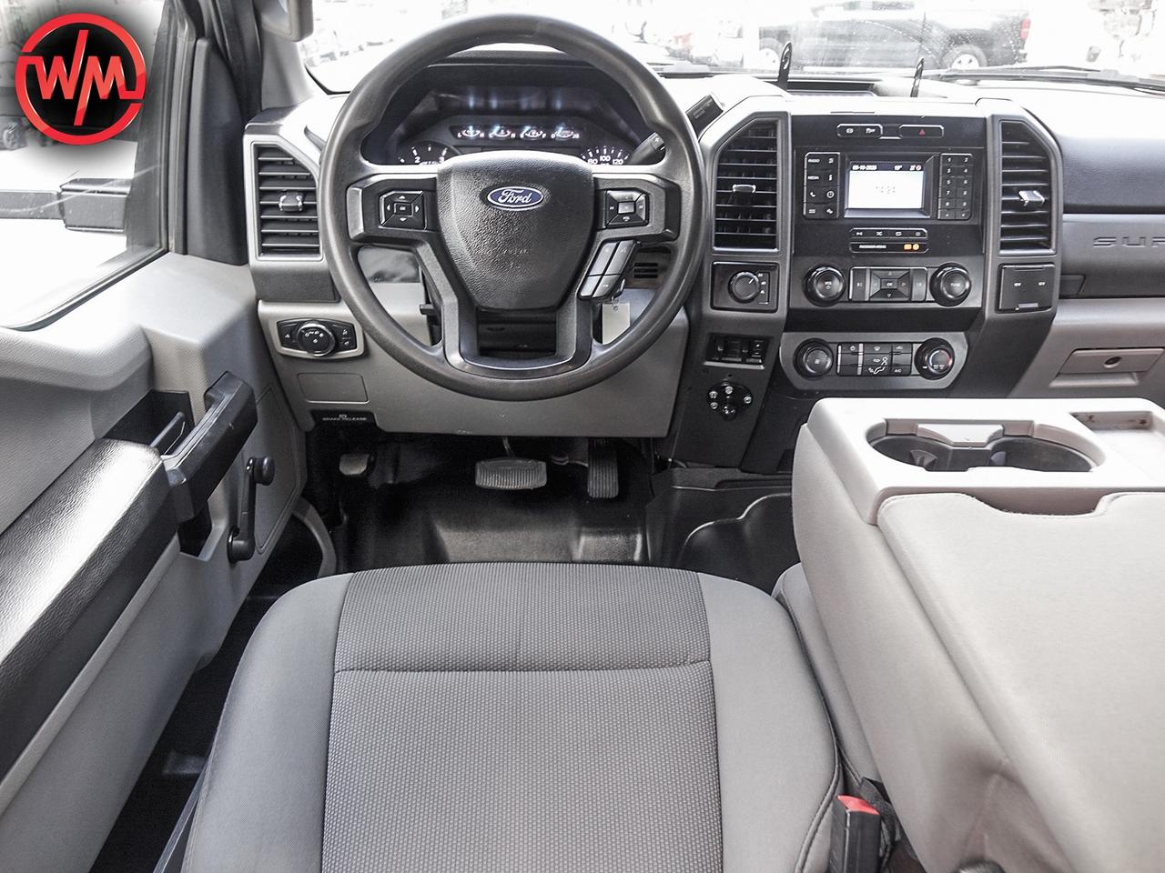 2020 Ford SUPER DUTY F-550 DRW XL*4X4*CREW CAB*DIESEL*BLUETOOTH*6 PASSENGER Photo