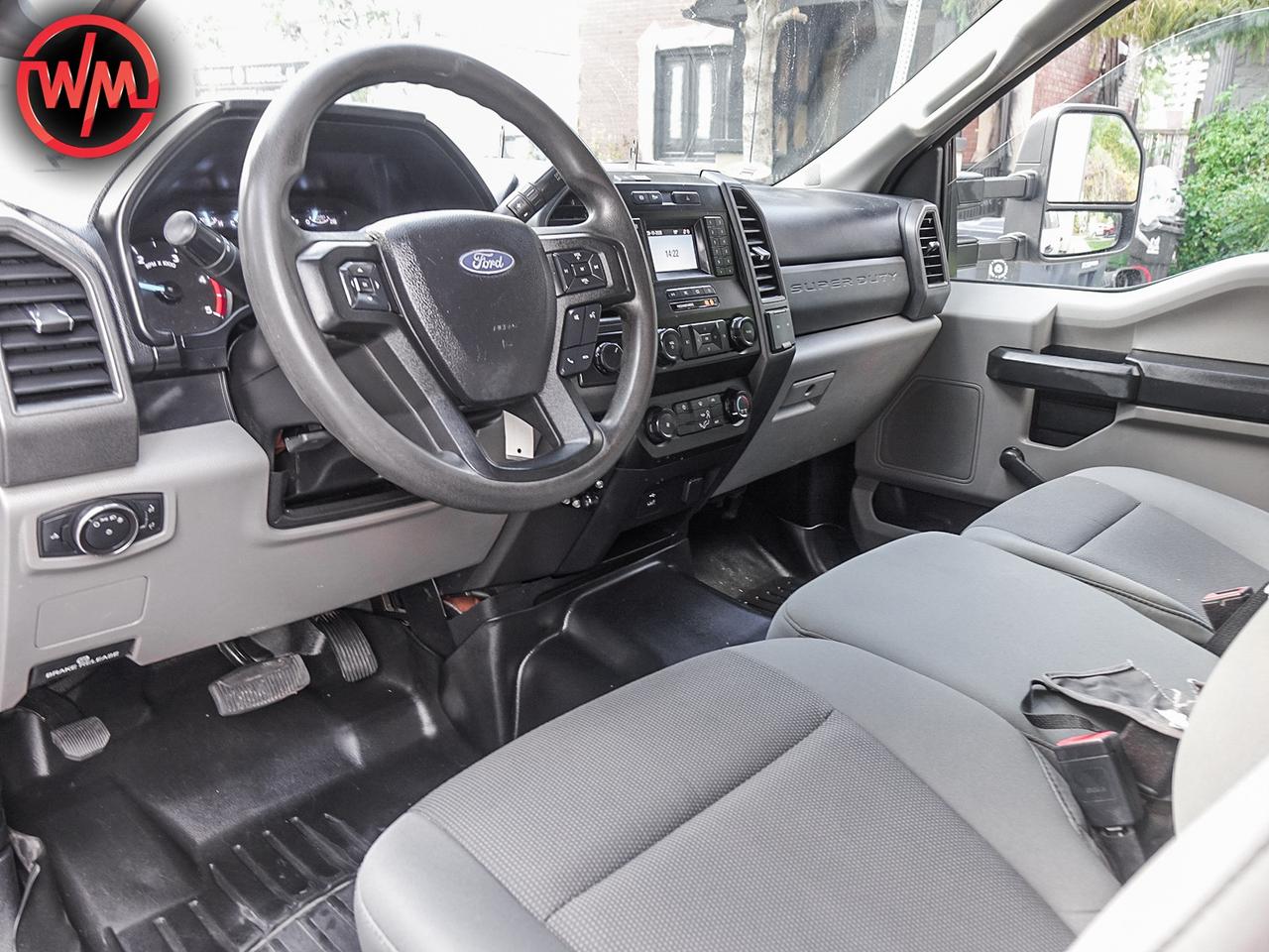 2020 Ford SUPER DUTY F-550 DRW XL*4X4*CREW CAB*DIESEL*BLUETOOTH*6 PASSENGER Photo