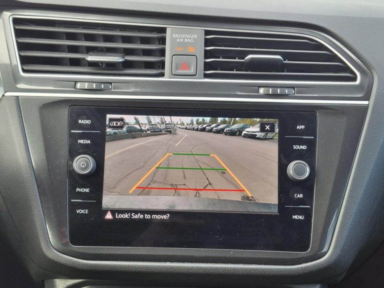 2024 Volkswagen Tiguan Comfortline 4Motion | Leather | Heated Seats + Steering | Wireless Carplay | Adaptive Cruise & More! Photo
