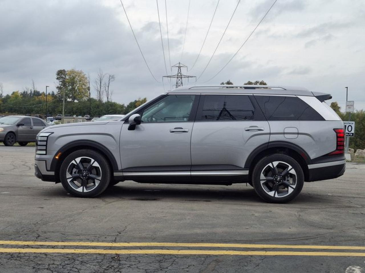 2026 Hyundai PALISADE Preferred Trend AWD | Leather | Sunroof | Heated + Cooled Seats | Heated Steering | and More ! Photo1
