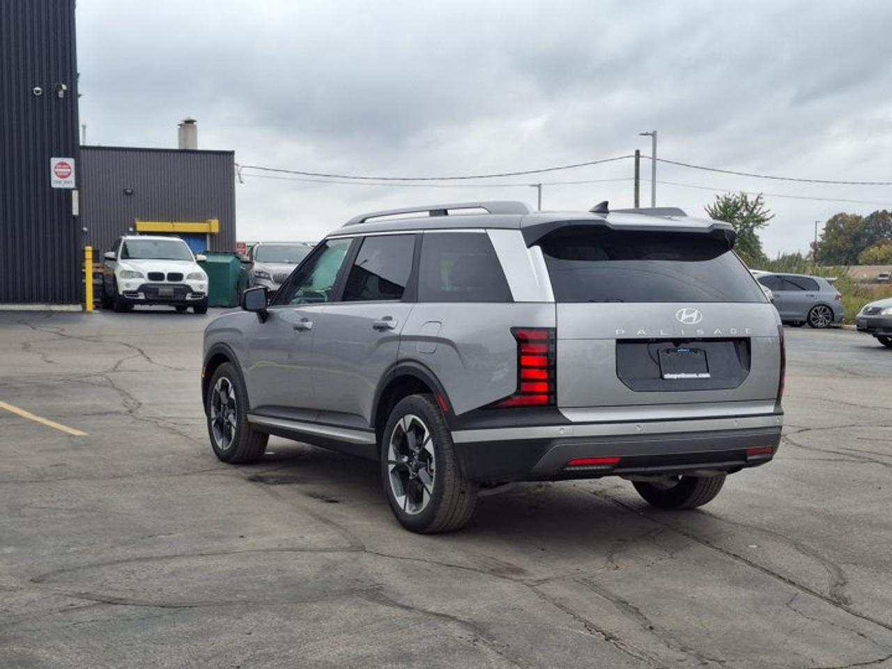 2026 Hyundai PALISADE Preferred Trend AWD | Leather | Sunroof | Heated + Cooled Seats | Heated Steering | and More ! Photo