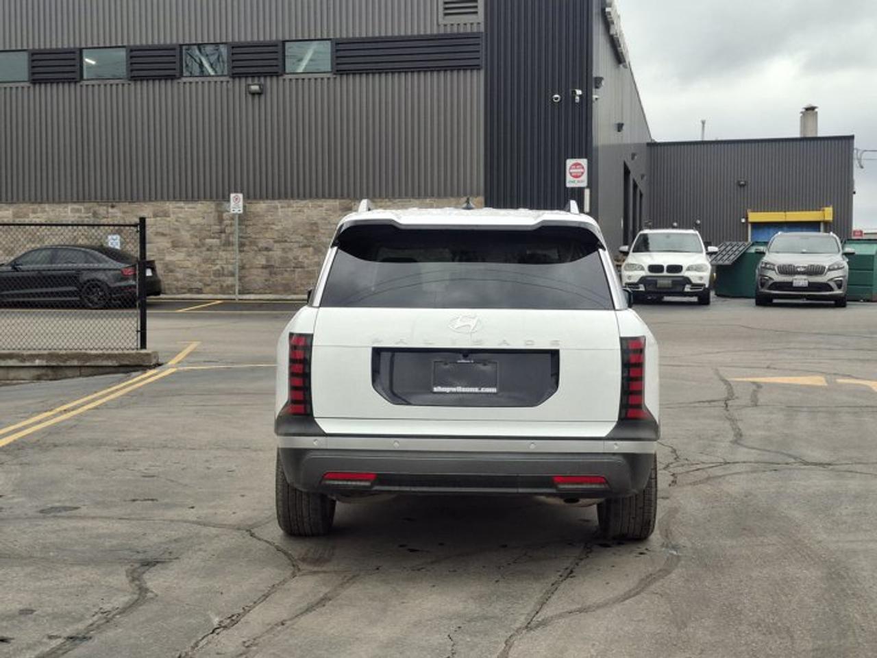 2026 Hyundai PALISADE Preferred Trend AWD | Leather | Sunroof | Heated + Cooled Seats | Heated Steering | and More ! Photo