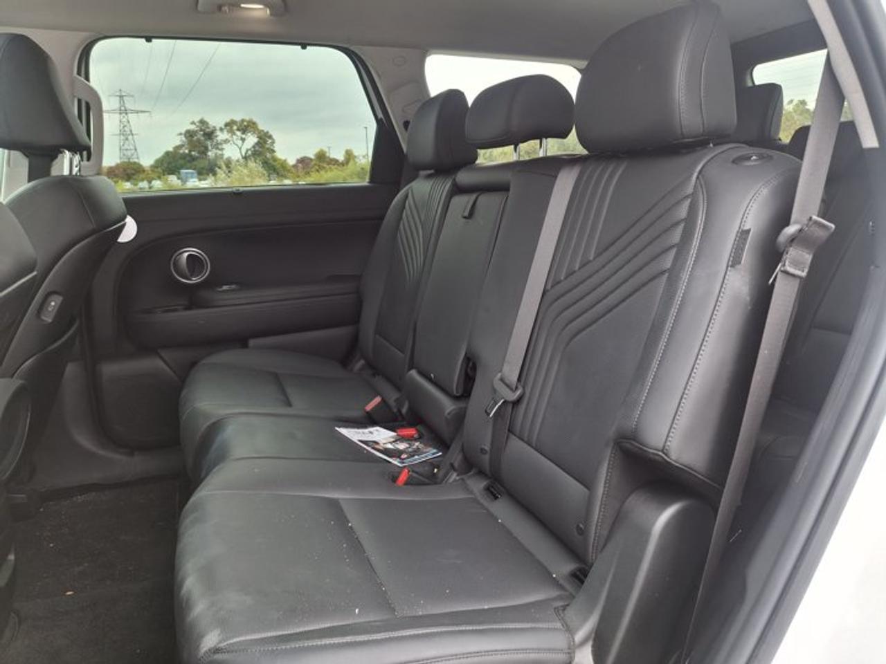 2026 Hyundai PALISADE Preferred Trend AWD | Leather | Sunroof | Heated + Cooled Seats | Heated Steering | and More ! Photo