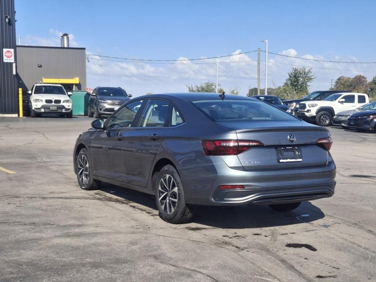 2024 Volkswagen Jetta Trendline Auto | Heated Seats + Steering | Digital Cockpit | CarPlay + Android Auto | and More ! Photo
