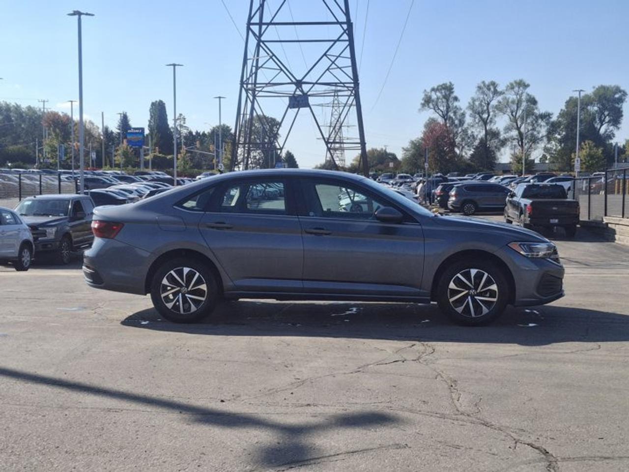 2024 Volkswagen Jetta Trendline Auto | Heated Seats + Steering | Digital Cockpit | CarPlay + Android Auto | and More ! Photo