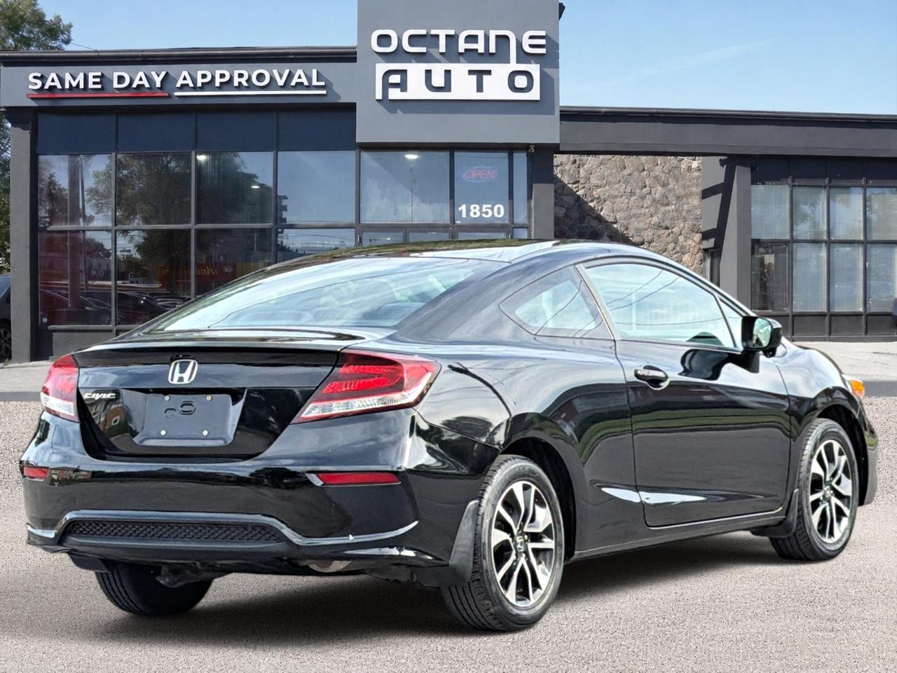 2015 Honda Civic 2DR MAN Photo