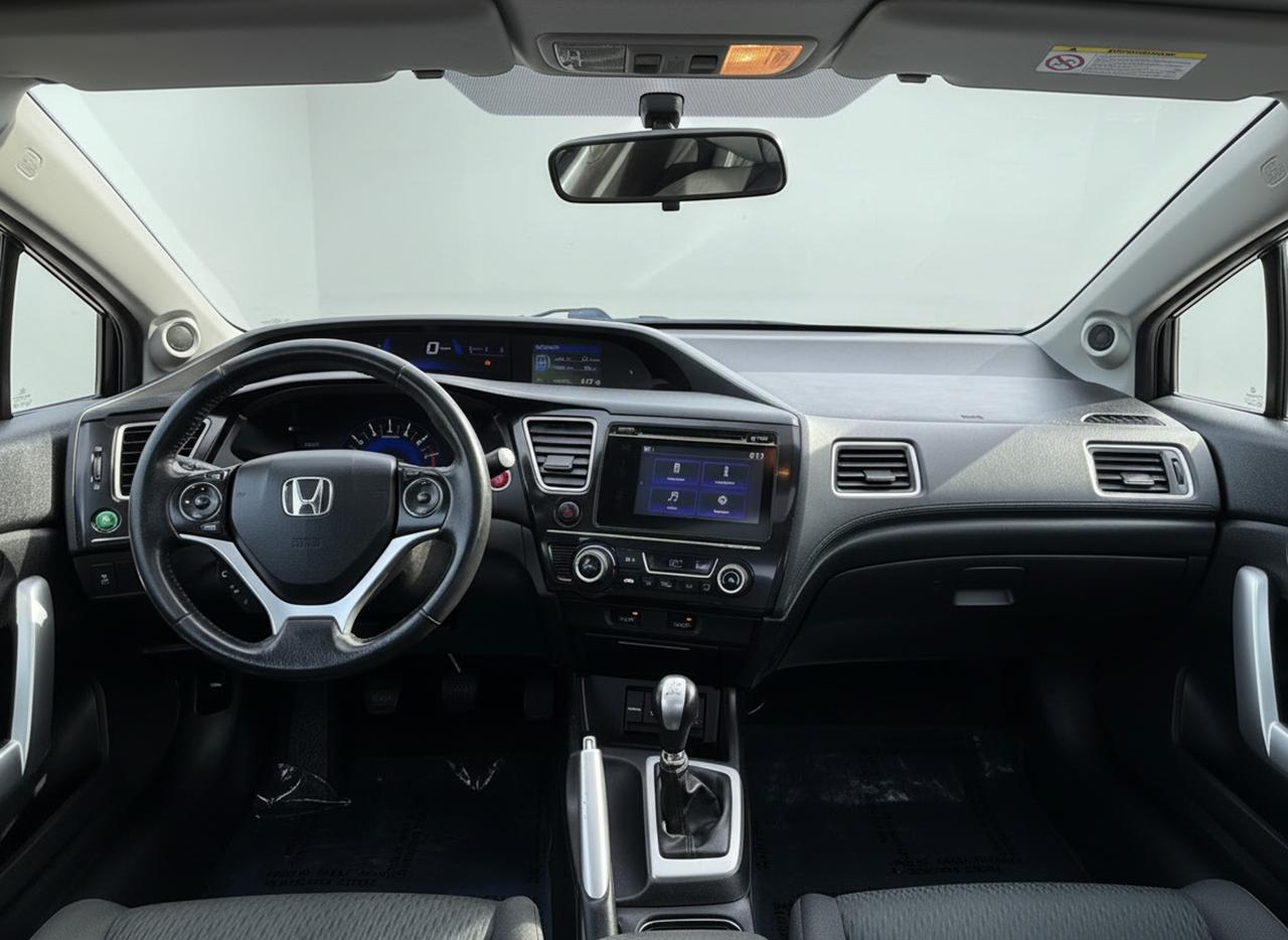 2015 Honda Civic 2DR MAN Photo