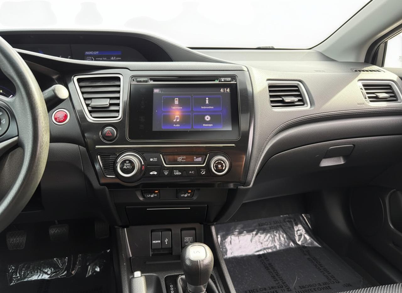 2015 Honda Civic 2DR MAN Photo