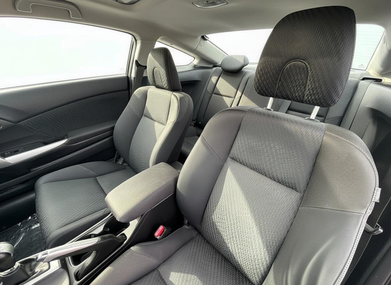 2015 Honda Civic 2DR MAN Photo