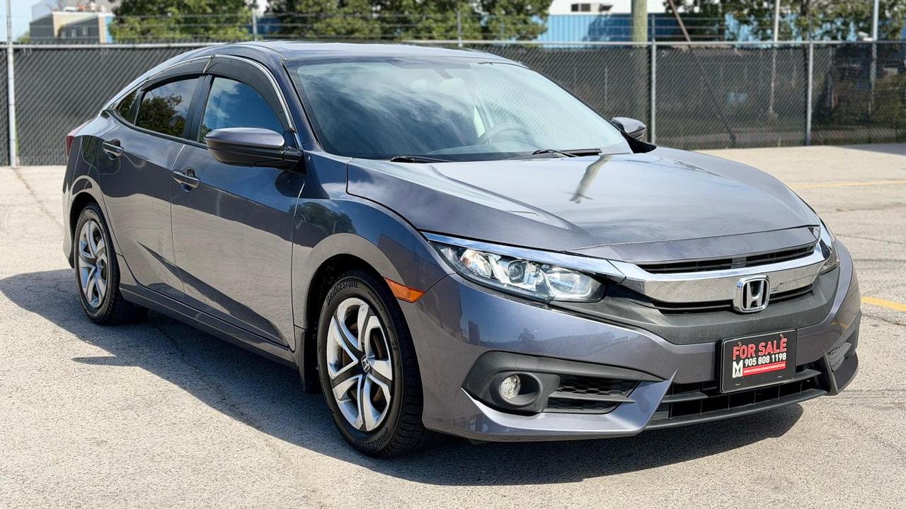 2017 Honda Civic 4dr Cvt Lx Photo2