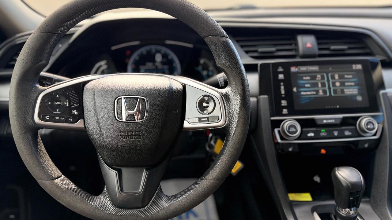 2017 Honda Civic 4dr Cvt Lx Photo