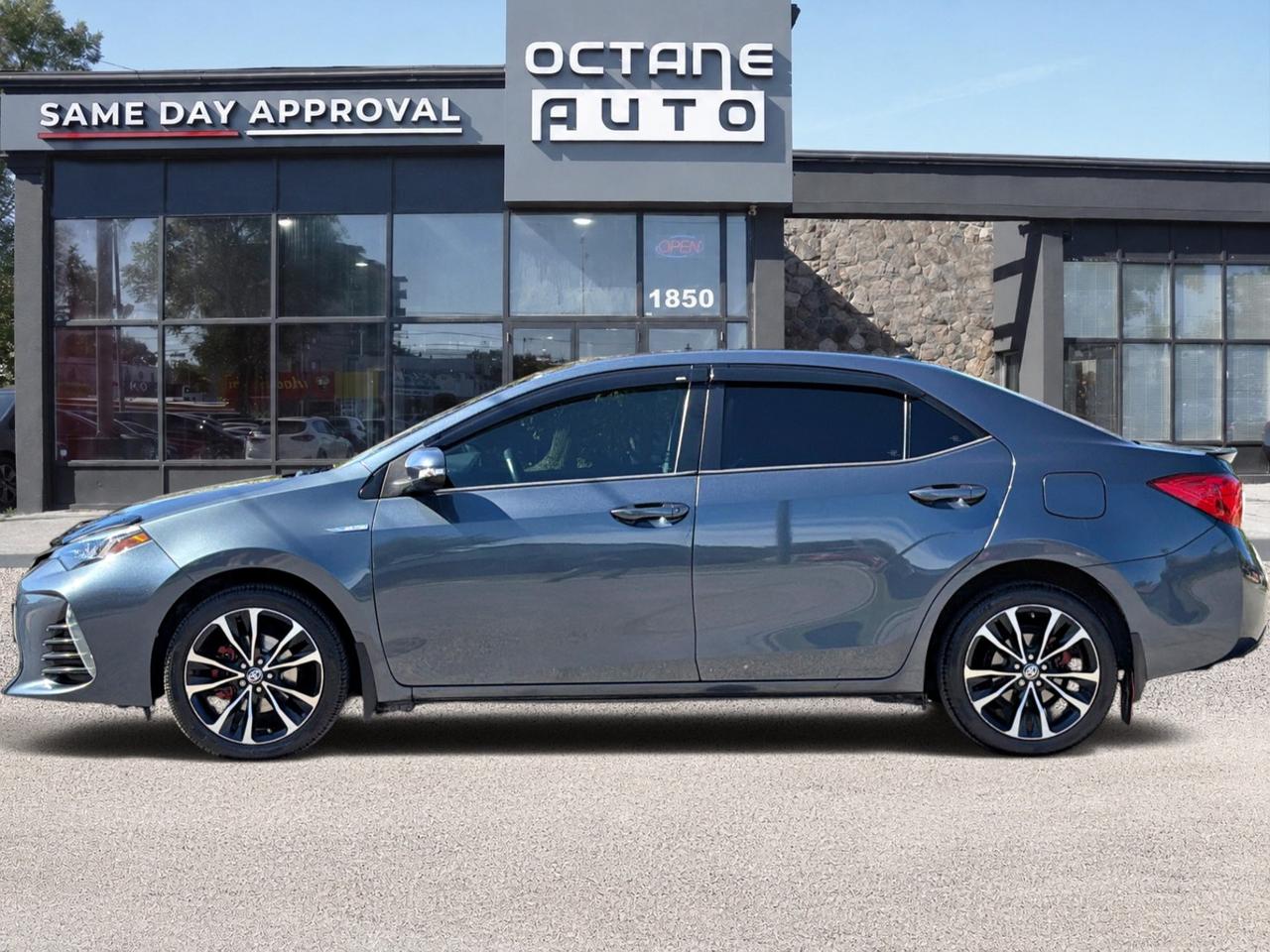 2019 Toyota Corolla XSE Photo
