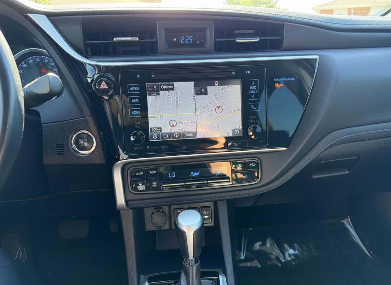 2019 Toyota Corolla XSE Photo