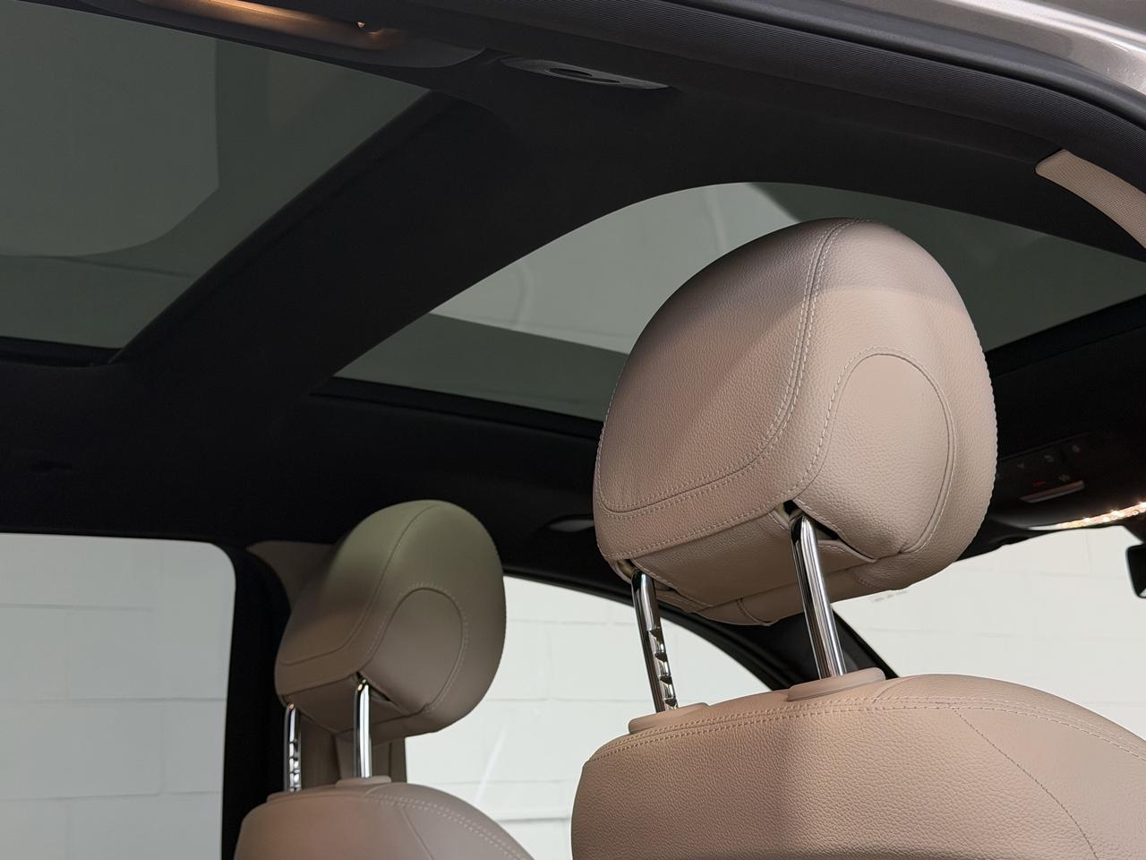 2020 Mercedes-Benz GLC-Class GLC 300 Photo