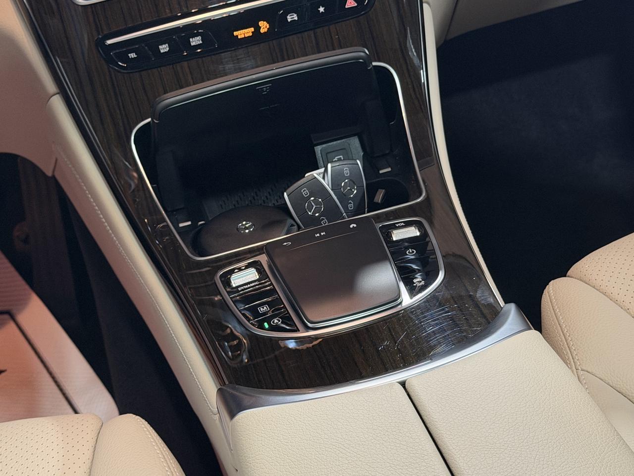 2020 Mercedes-Benz GLC-Class GLC 300 Photo