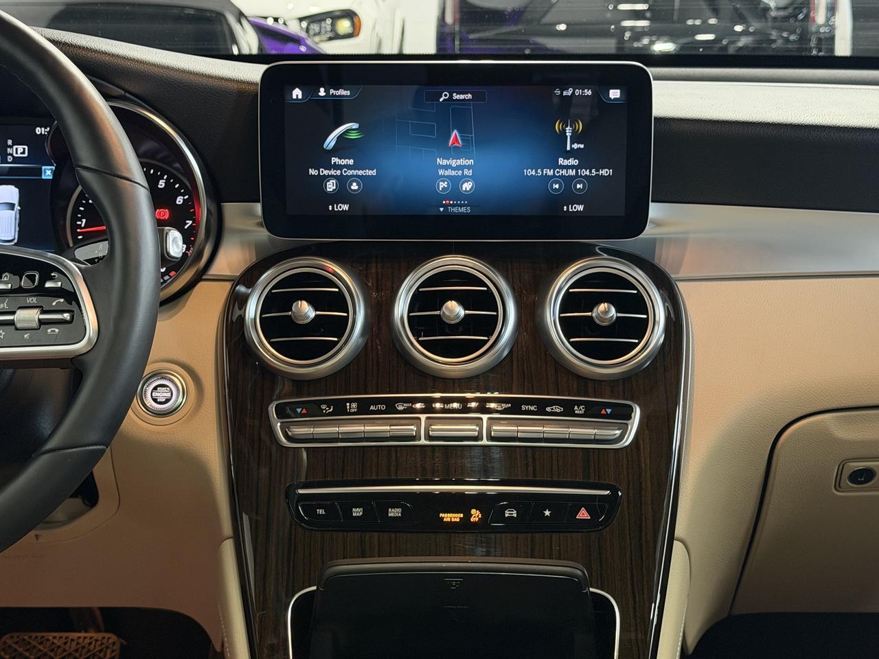 2020 Mercedes-Benz GLC-Class GLC 300 Photo
