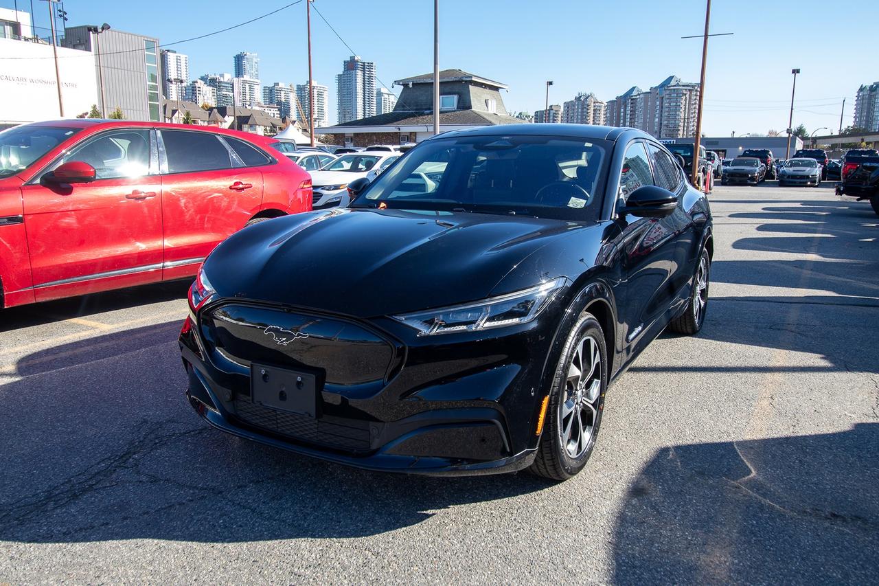2023 Ford Mustang Premium AWD Photo0