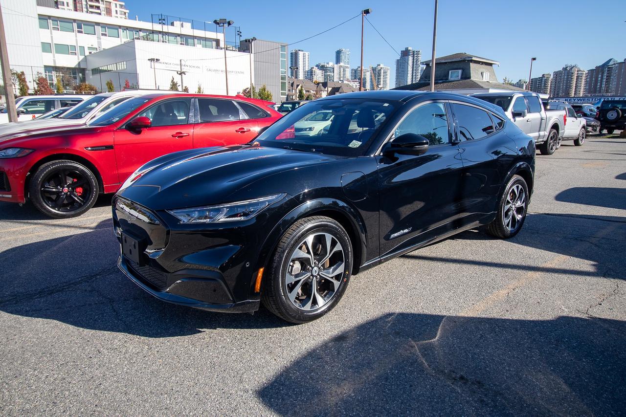 2023 Ford Mustang MA PREMIUM AWD Photo1