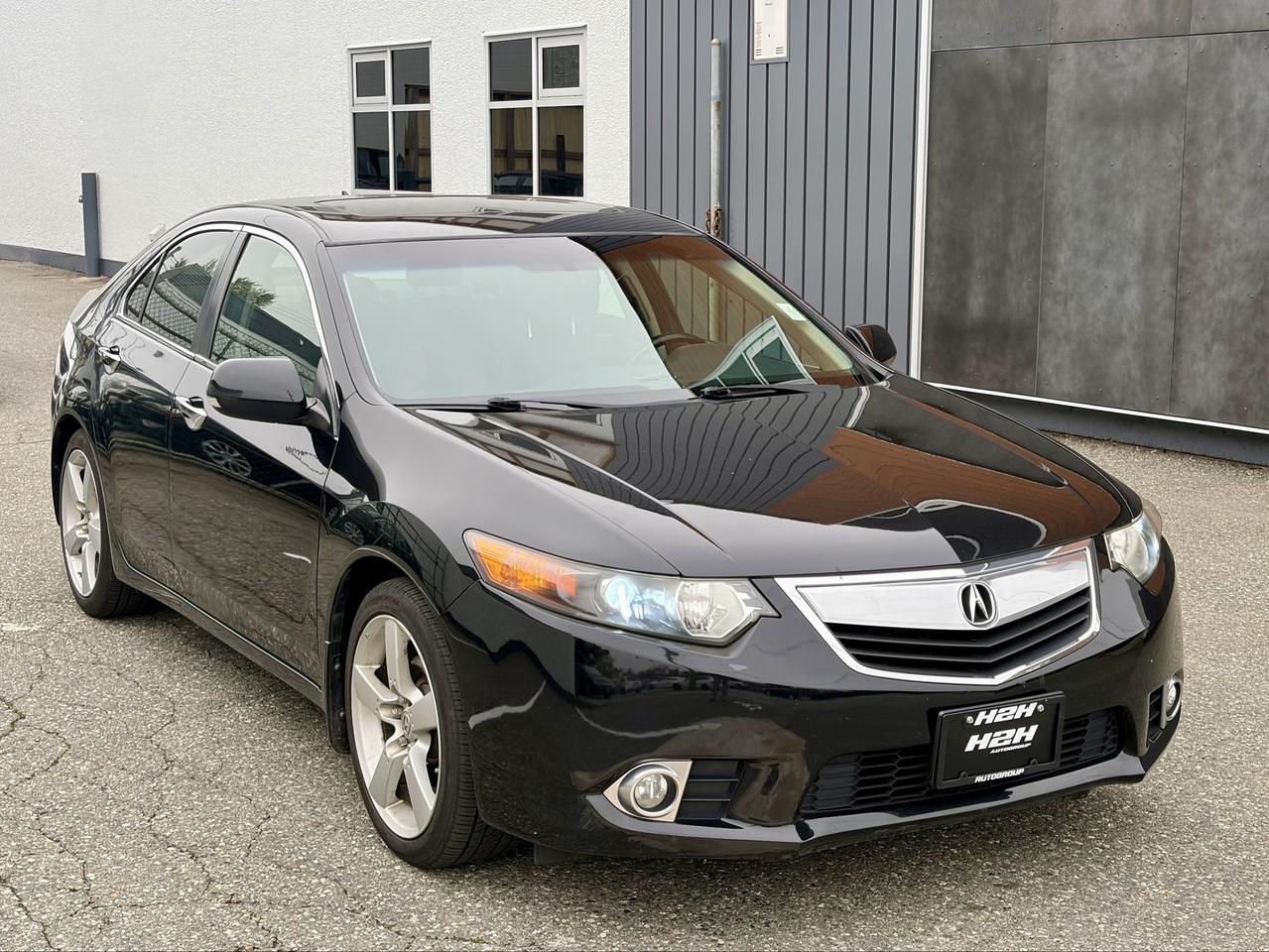 2011 Acura TSX 4dr Sdn I4 Auto w/Tech Pkg Photo4
