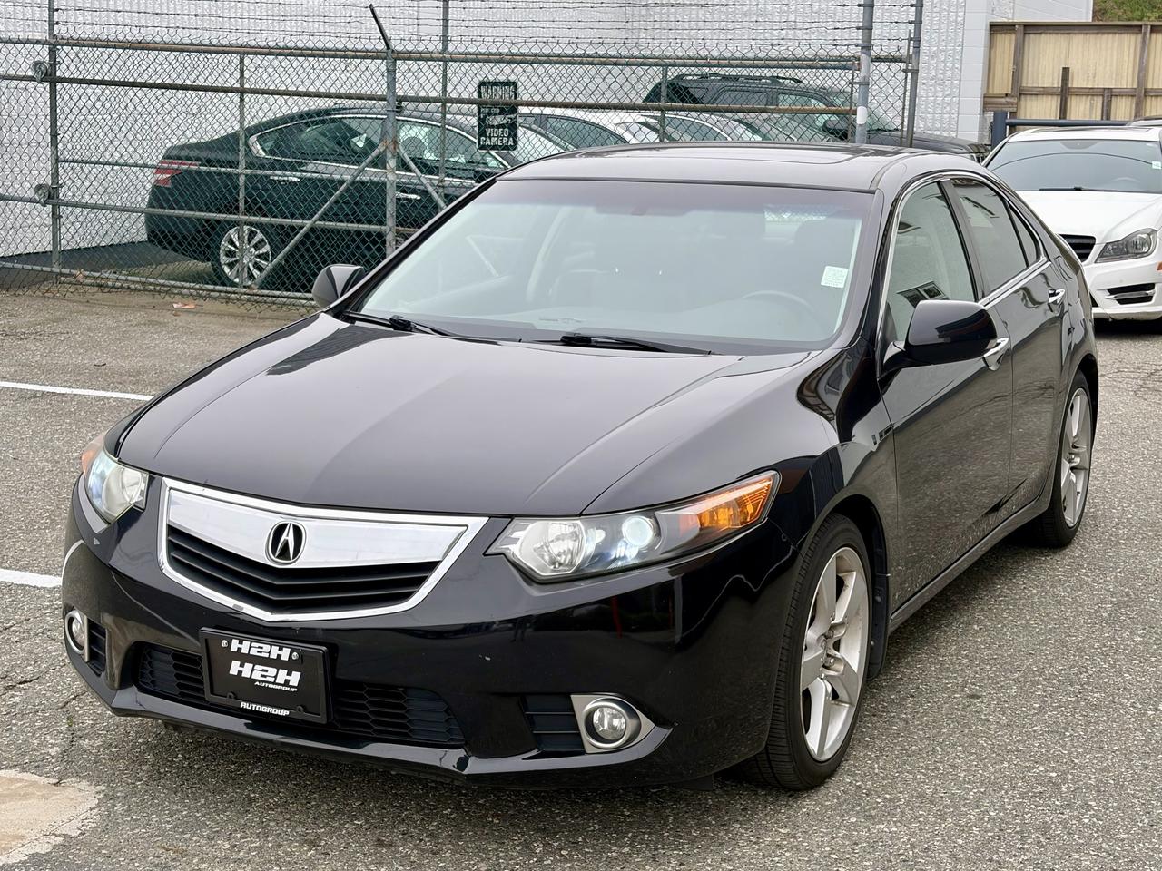2011 Acura TSX 4dr Sdn I4 Auto w/Tech Pkg Photo2