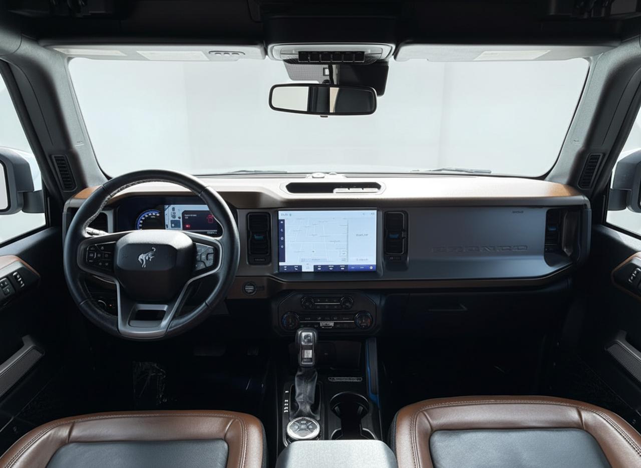 2022 Ford Bronco OUTER BANKS 4 DOOR 4X4 Photo