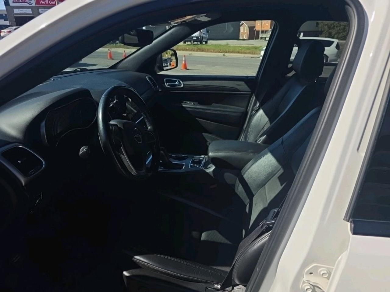 2021 Jeep Grand Cherokee Laredo GRAND CHEROKEE ALTITUDE Photo