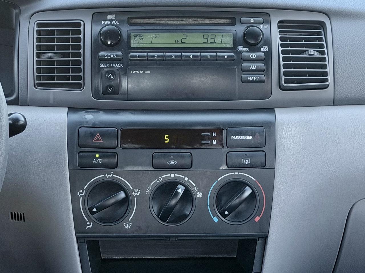 2004 Toyota Corolla FINANCING AVAILABLE Photo14