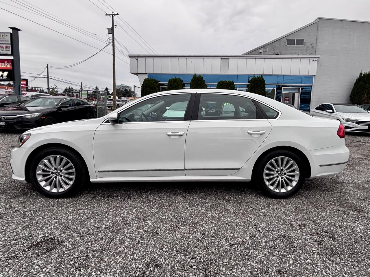 2016 Volkswagen Passat FINANCING AVAILABLE Photo8