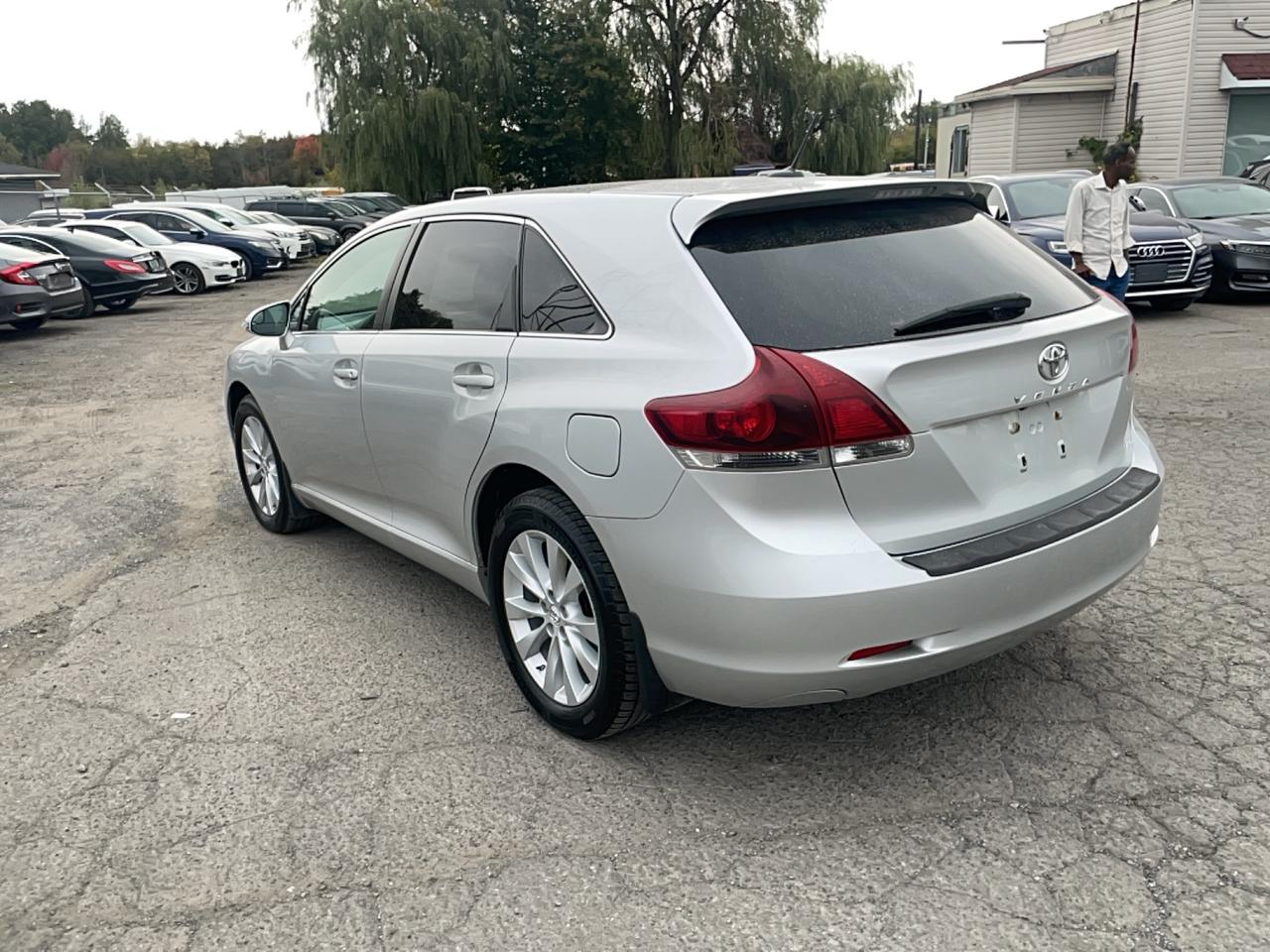 2013 Toyota Venza  Photo